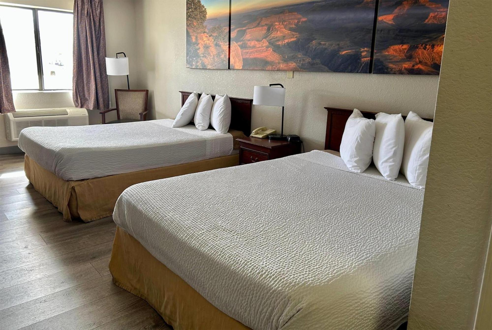 Days Inn By Wyndham Kingman West Екстериор снимка