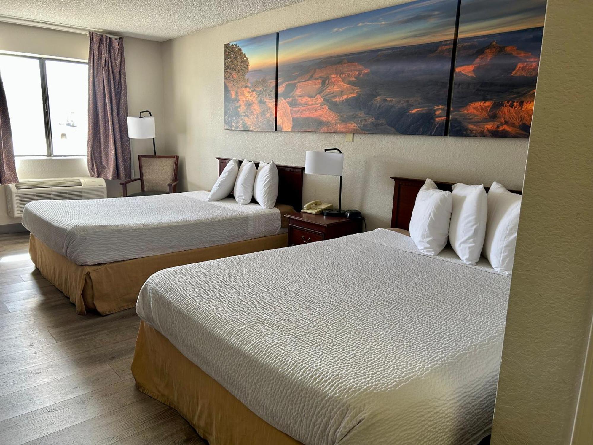 Days Inn By Wyndham Kingman West Екстериор снимка